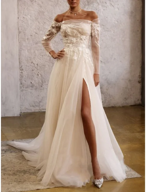 Beach Mature Wedding Dresses A-Line Off Shoulder Long Sleeve Court Train Lace Bridal Gowns With Pleats Split Front Lace Boho Dress