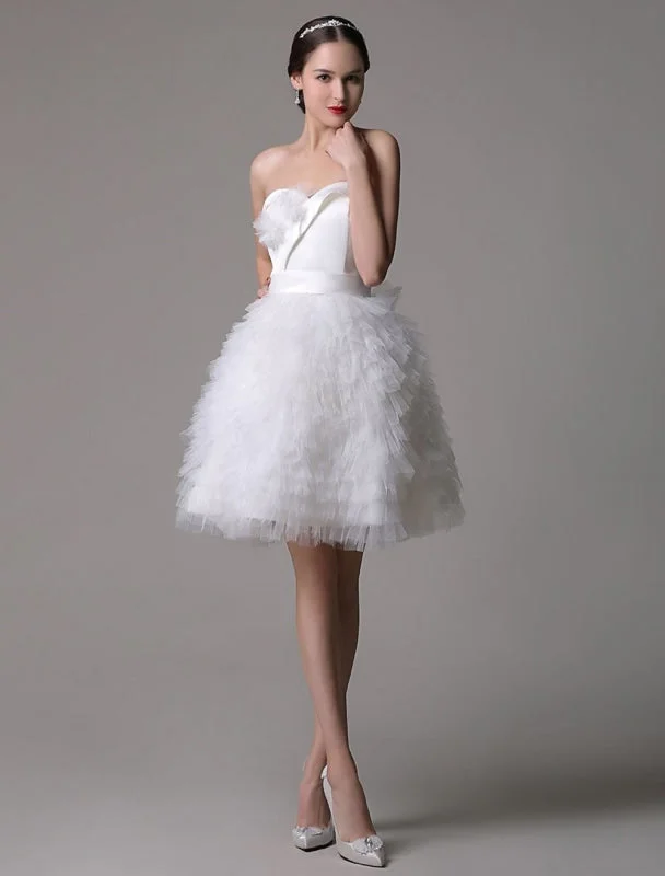 Strapless Sweatheart Satin Short Bridal Gown With Tulle Tired Skirt Sleek Wedding Dress