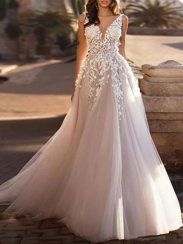 Wedding Dresses 2021 Tulle Deep V Neck A Line Sleeveless Multilayer Tulle Lace Applique Classic Bridal Gowns With Train Embroidered Wedding Dress