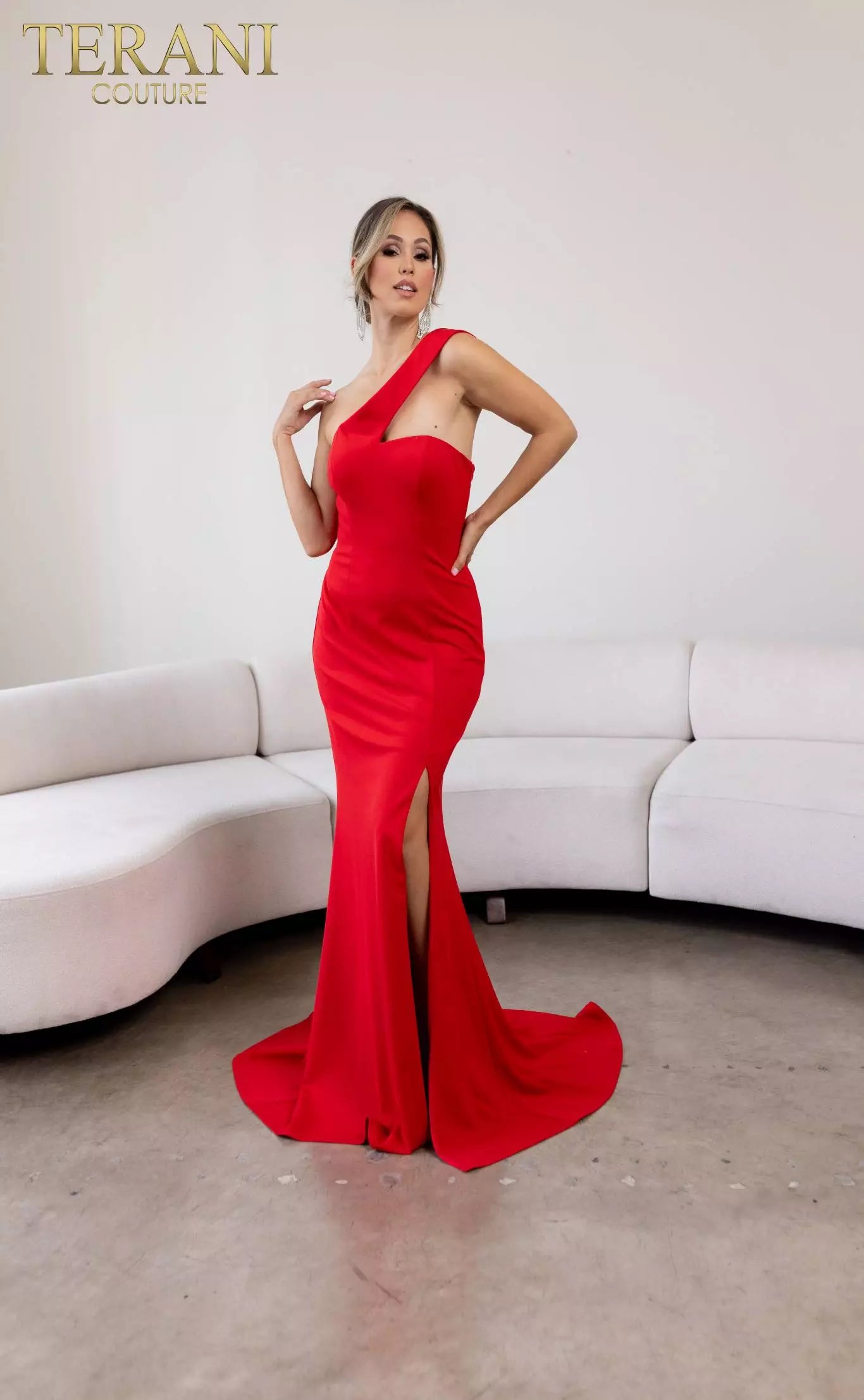 Terani Couture 241E2416 Asymmetrical Off-Shoulder Jersey Column Evening Dress Beaded unclassified dresses Terani Couture 241E2416 Asymmetrical Off-Shoulder Jersey Column Evening Dress Beaded unclassified dresses